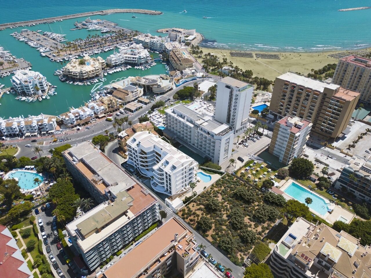 Apartamenty Marina Golden Bay w Benalmádenie — Benalmádena, zdjęcie 9 z 13